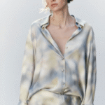 Chemise en satin avec effet Tie-Dye, Zara